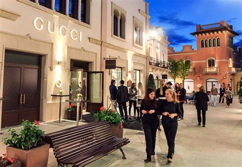 gucci outlet in barcelona|gucci la roca village.